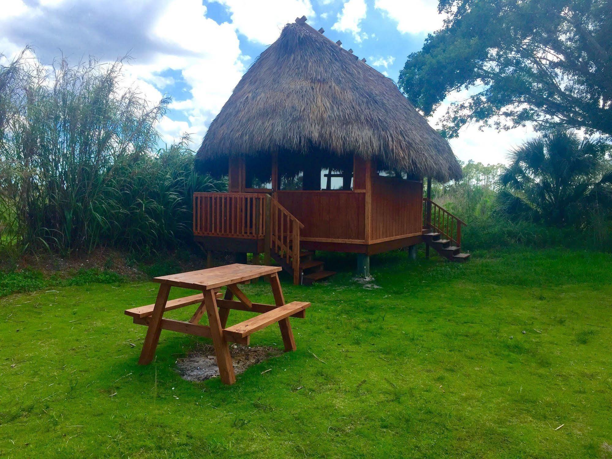 Everglades Chickee Cottage & Bungalow - Ochopee Exteriör bild