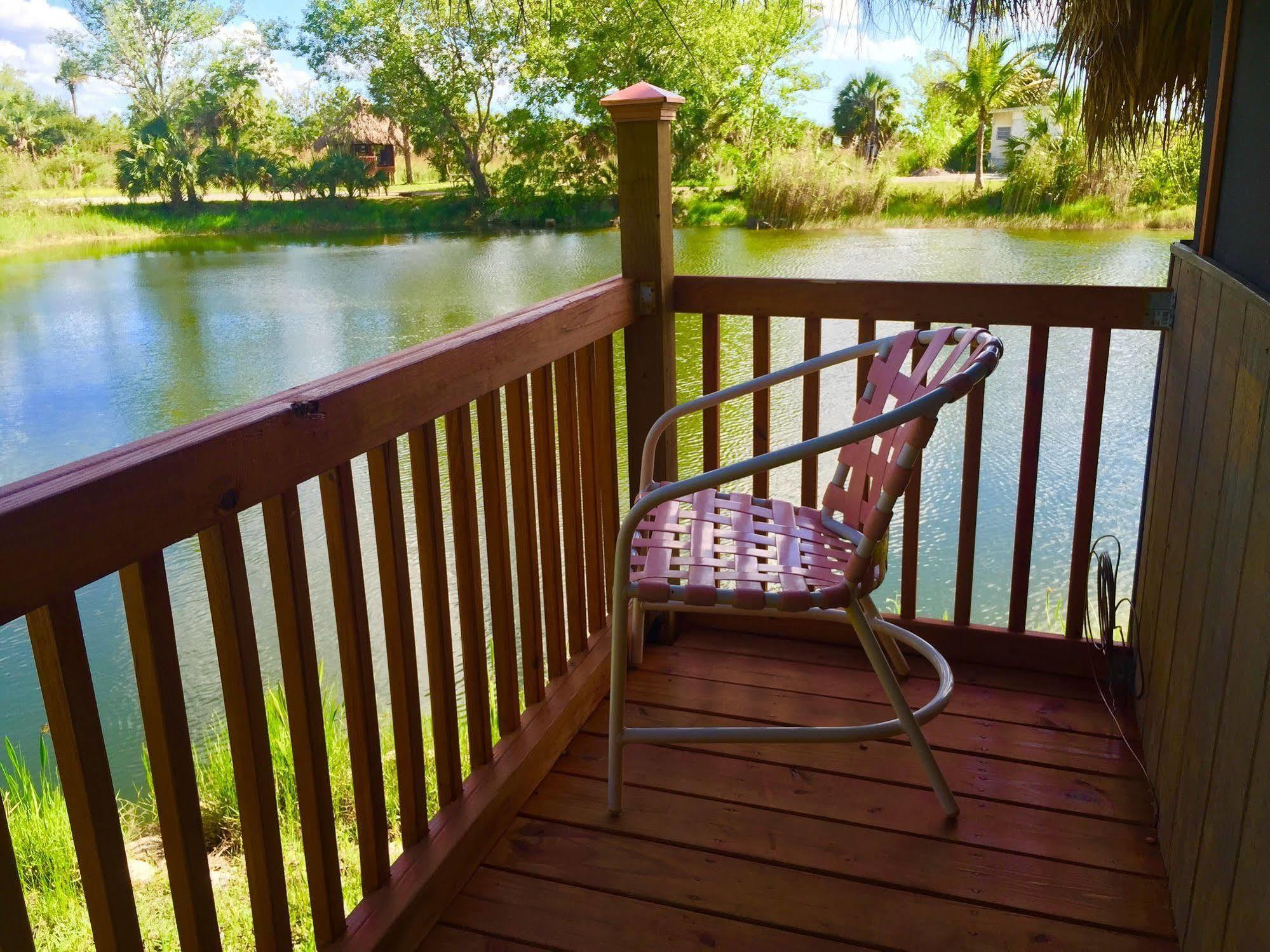 Everglades Chickee Cottage & Bungalow - Ochopee Exteriör bild